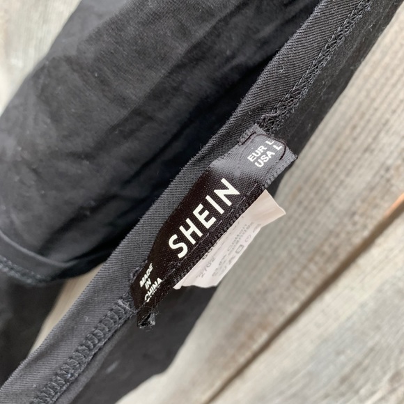 SHEIN Rose Embroidered Tie Back Halter Top - Picture 2 of 2